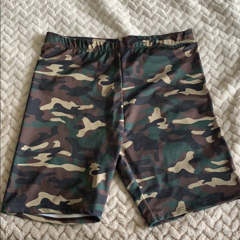 Camouflage biker shorts